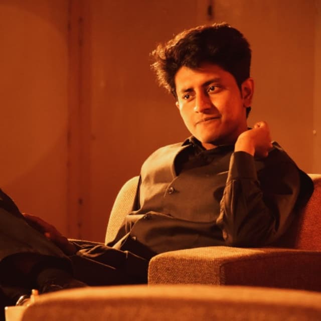 Portrait of Rounak Banik